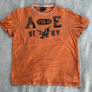 American Eagle orange vintage Hunter T-shirt